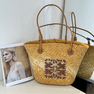 LOEWE 50x25x28cm straw bag